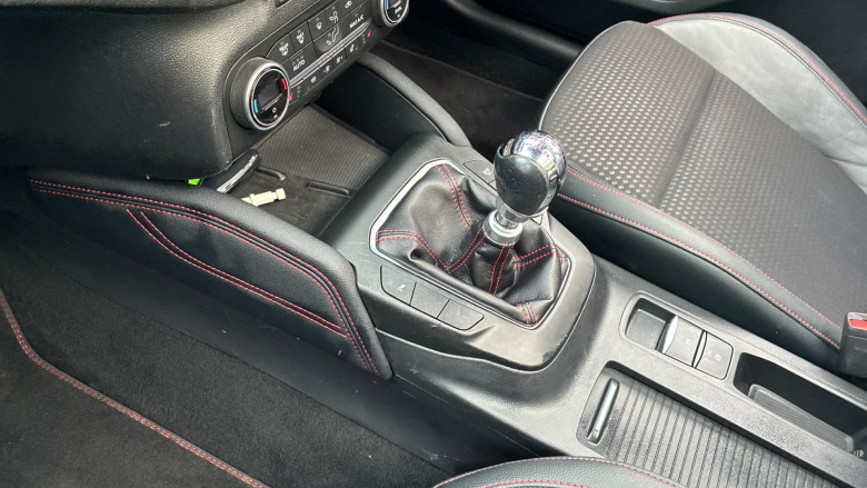 Ford Focus 1.0 EcoBoost Hybrid mHEV 155 ST-Line X Edition 5dr Petrol Hatchback